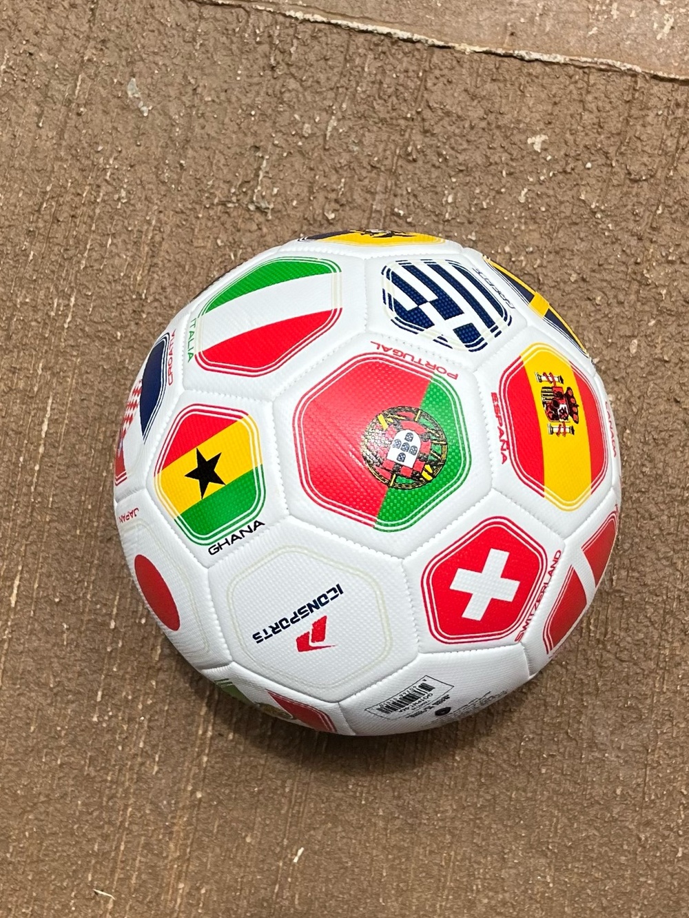 Kids Flag Pattern Soccer Ball - White, Red, Green